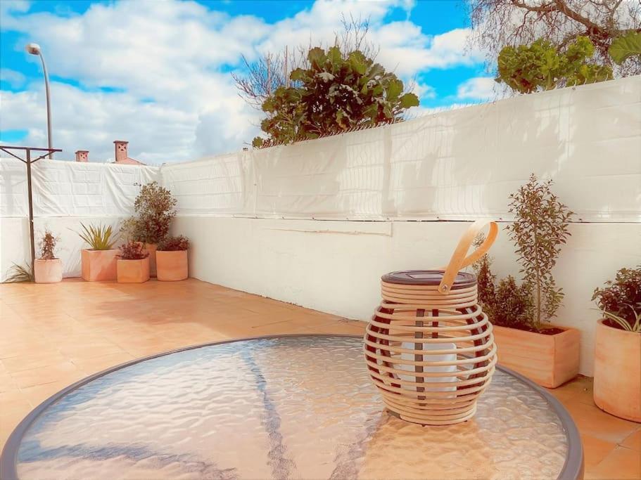 Cozy Apartment With Private Courtyard Barcarena Exterior foto
